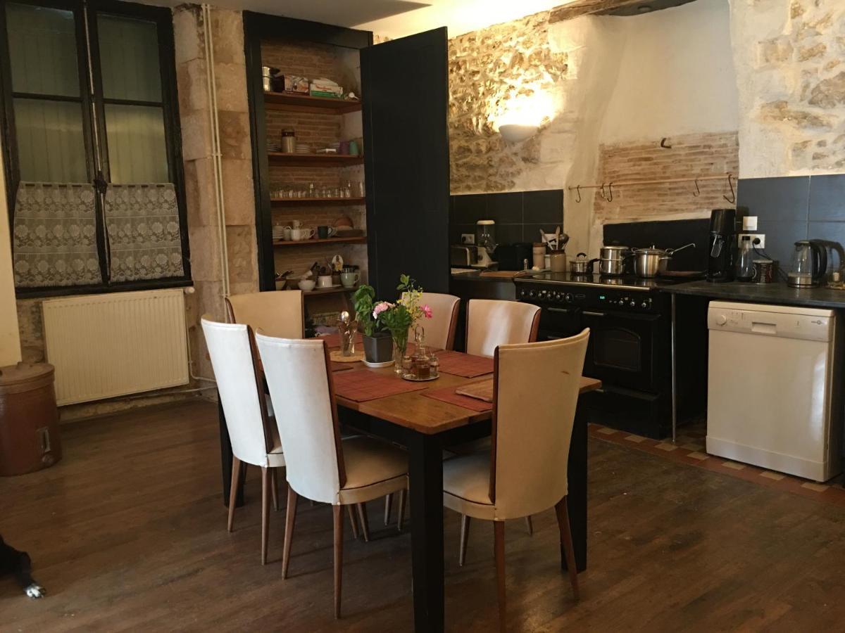 Civray  Chambre Sdb Privee Townhouse 26 Chambres D'Hotes Civray المظهر الخارجي الصورة