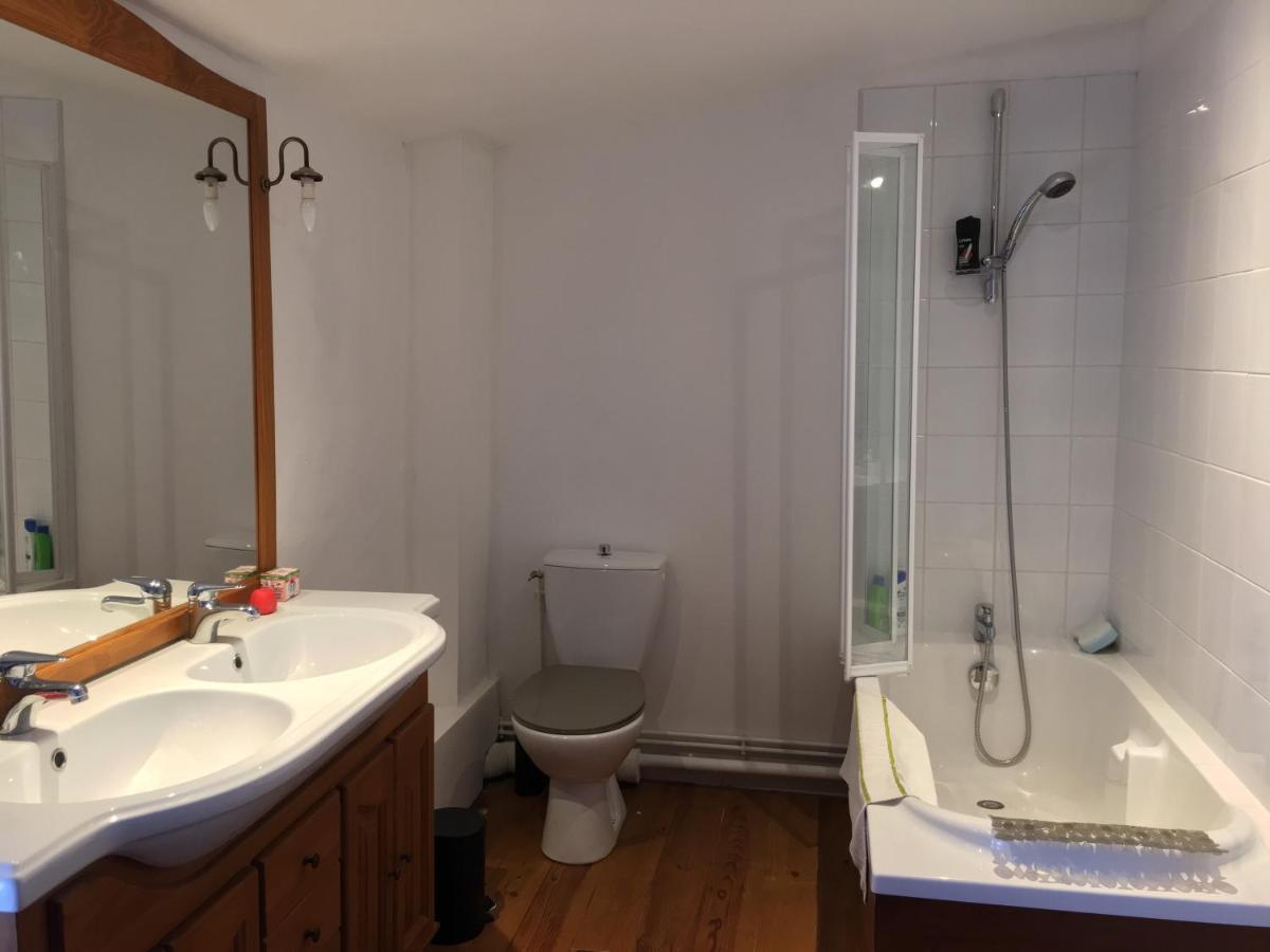 Civray  Chambre Sdb Privee Townhouse 26 Chambres D'Hotes Civray المظهر الخارجي الصورة